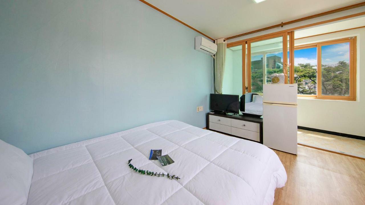 Samcheok Sol Beach Pension Extérieur photo