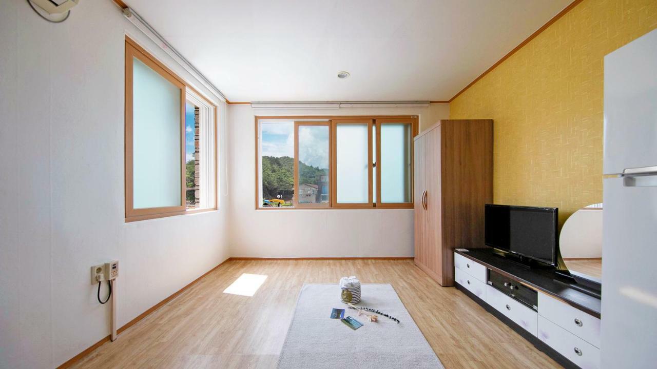 Samcheok Sol Beach Pension Extérieur photo