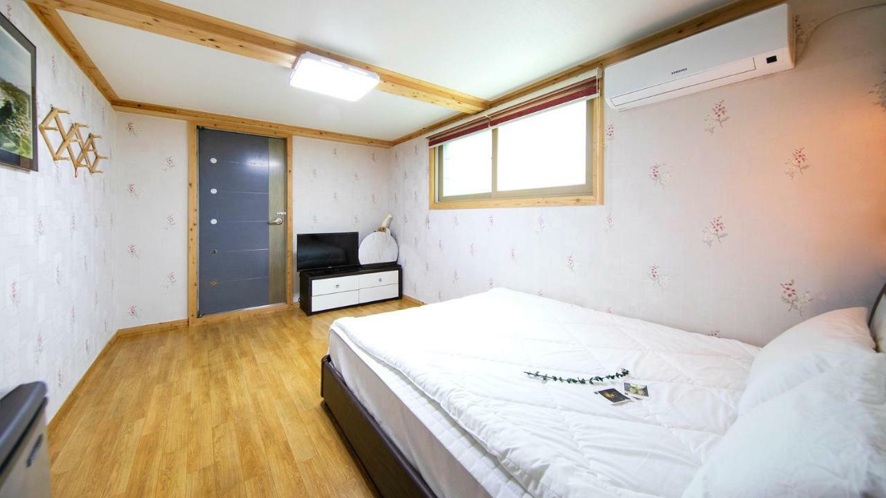 Samcheok Sol Beach Pension Extérieur photo
