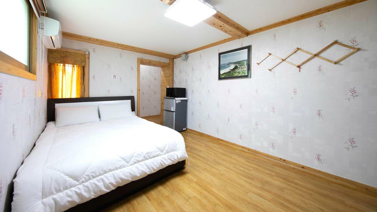 Samcheok Sol Beach Pension Extérieur photo