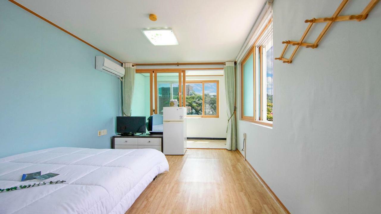 Samcheok Sol Beach Pension Extérieur photo