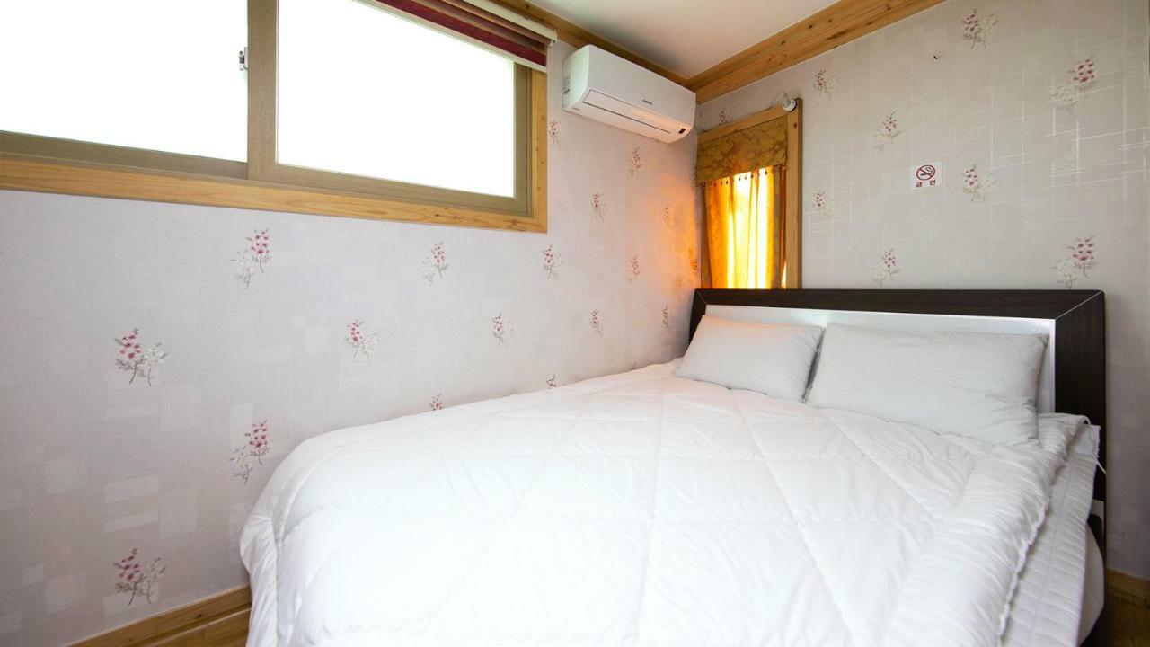 Samcheok Sol Beach Pension Extérieur photo