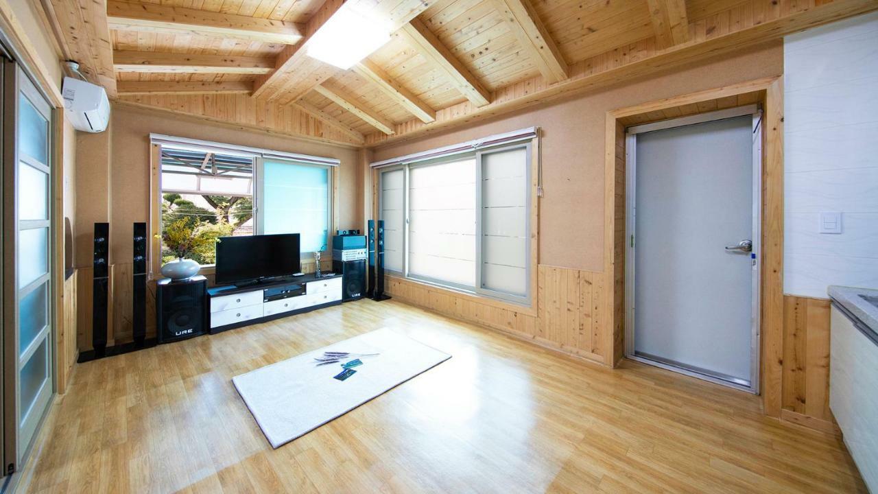 Samcheok Sol Beach Pension Extérieur photo